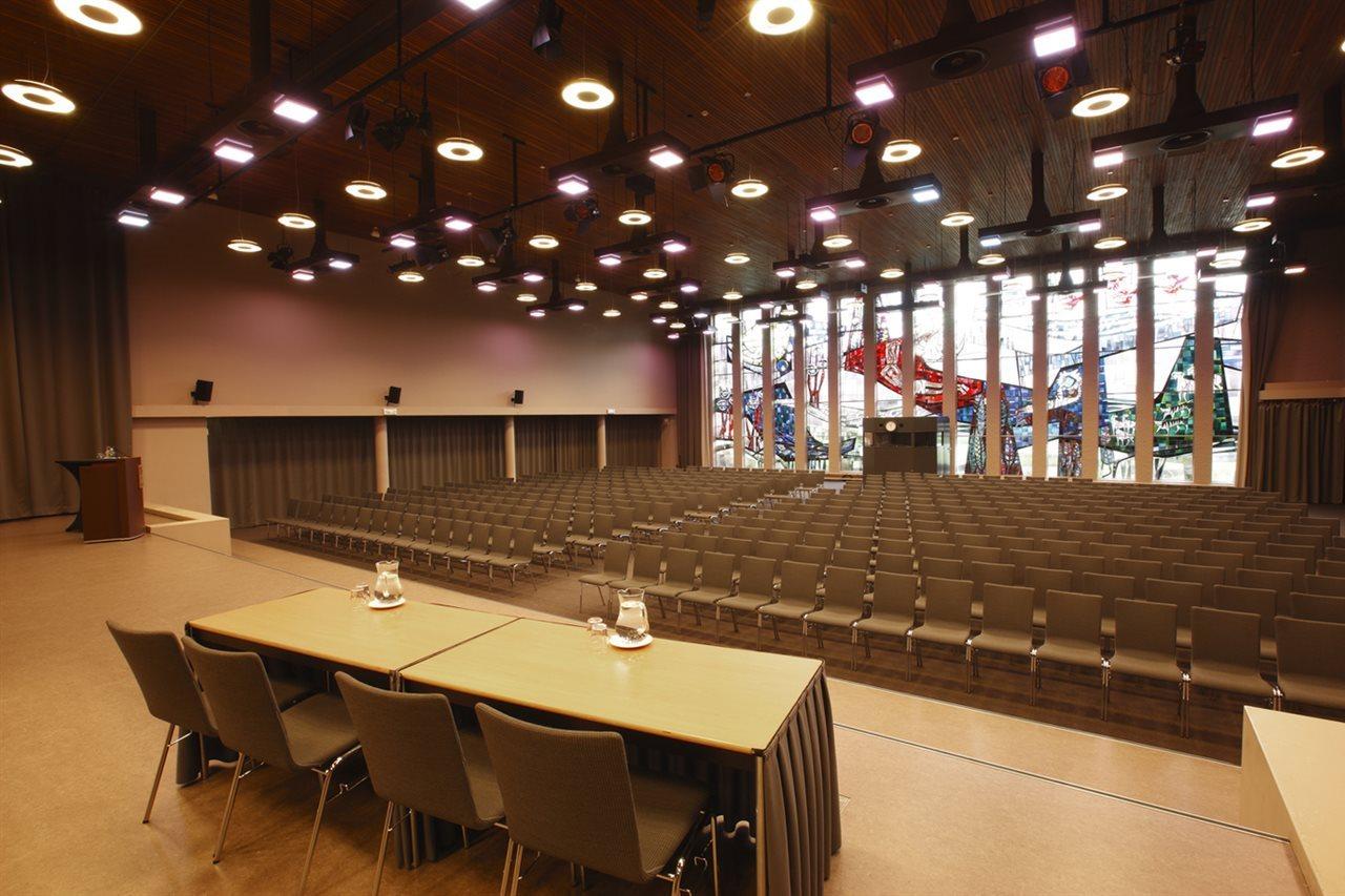 Nh Eindhoven Conference Centre Koningshof Hotel Велдховен Екстериор снимка